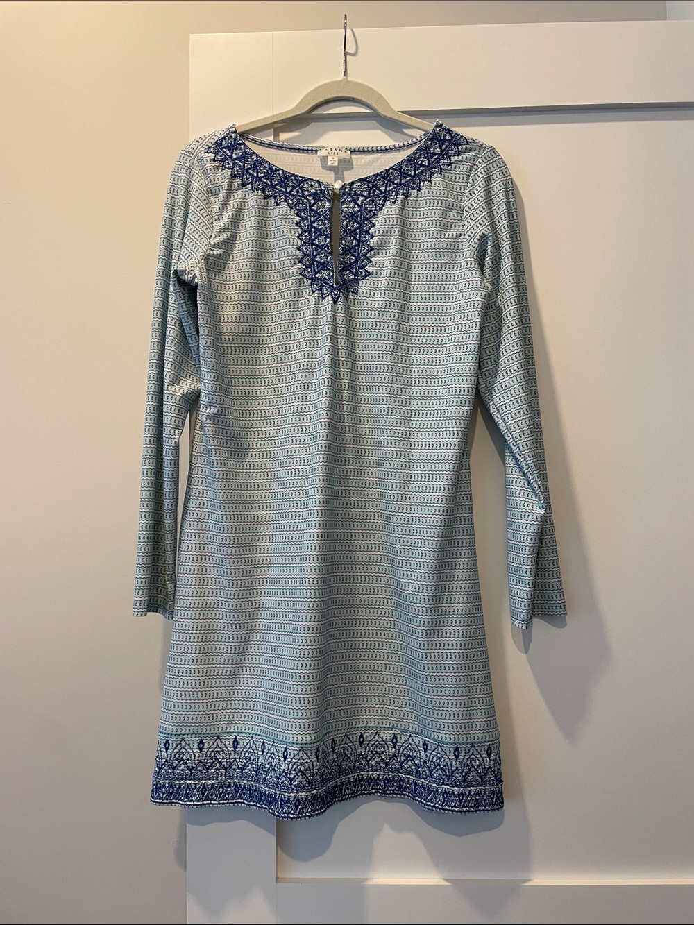 Cabana Life embroidered Catalina cloth slinky dress Sz M blue‎
